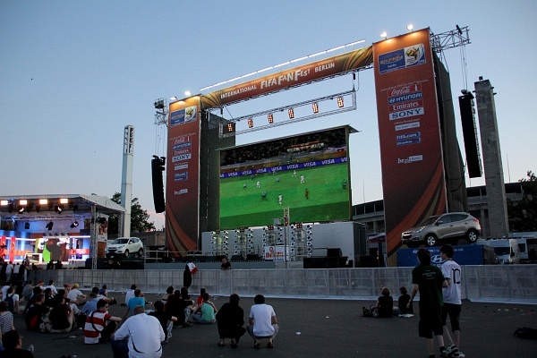 FIFA Fanfest Berlin   005.jpg